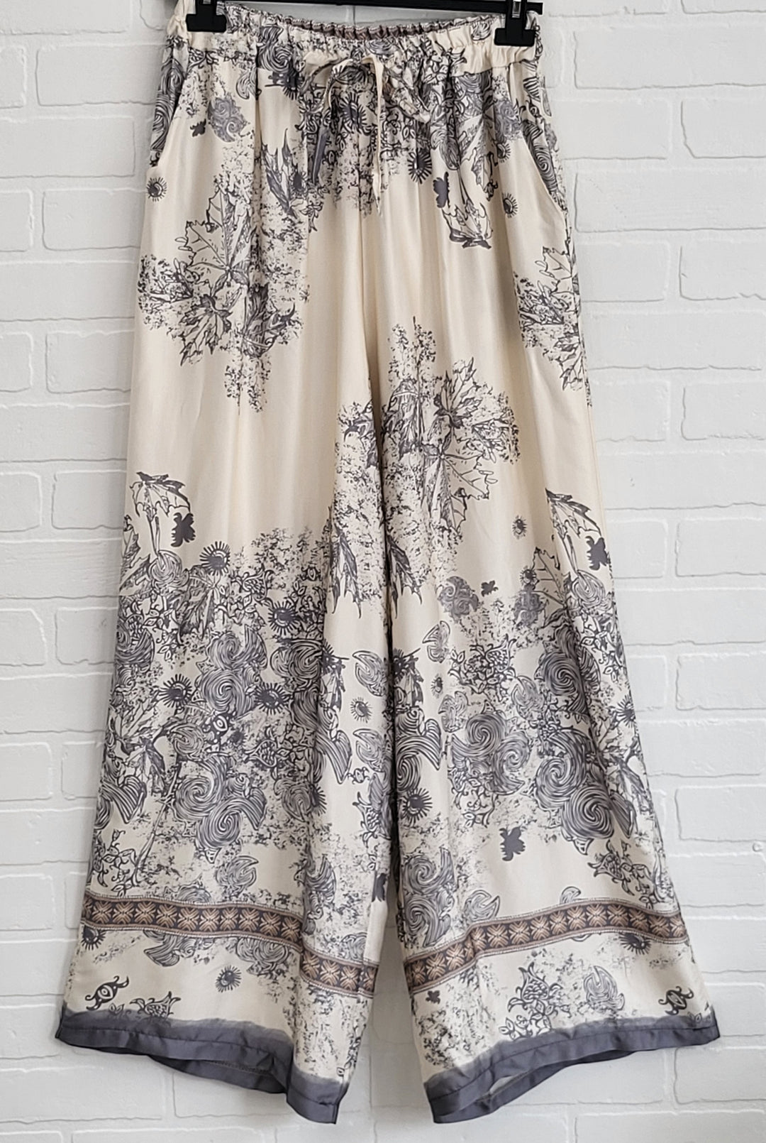 Elenore Floral Print Luxe Set