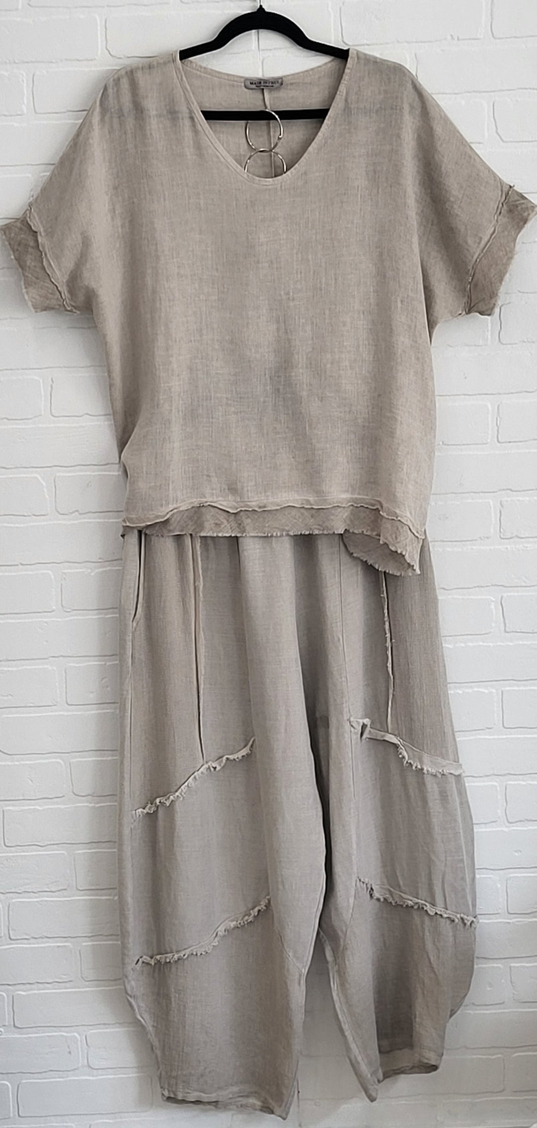 Soft Stone Linen Set – Frayed Top & Pants