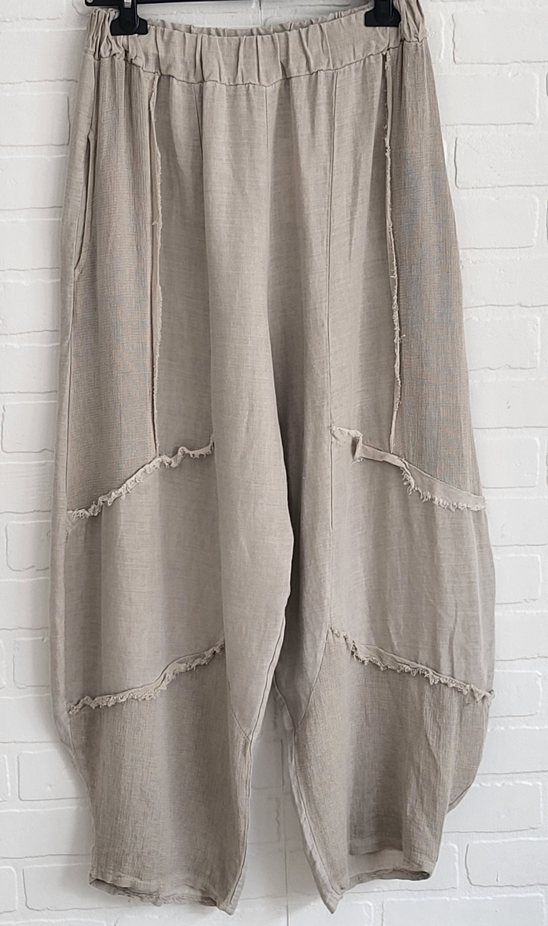 Soft Stone Linen Set – Frayed Top & Pants