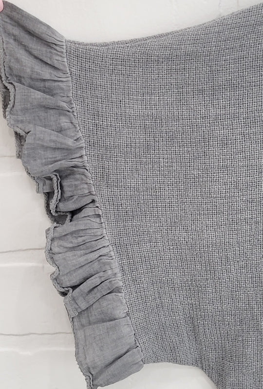 Linen Ruffle Set