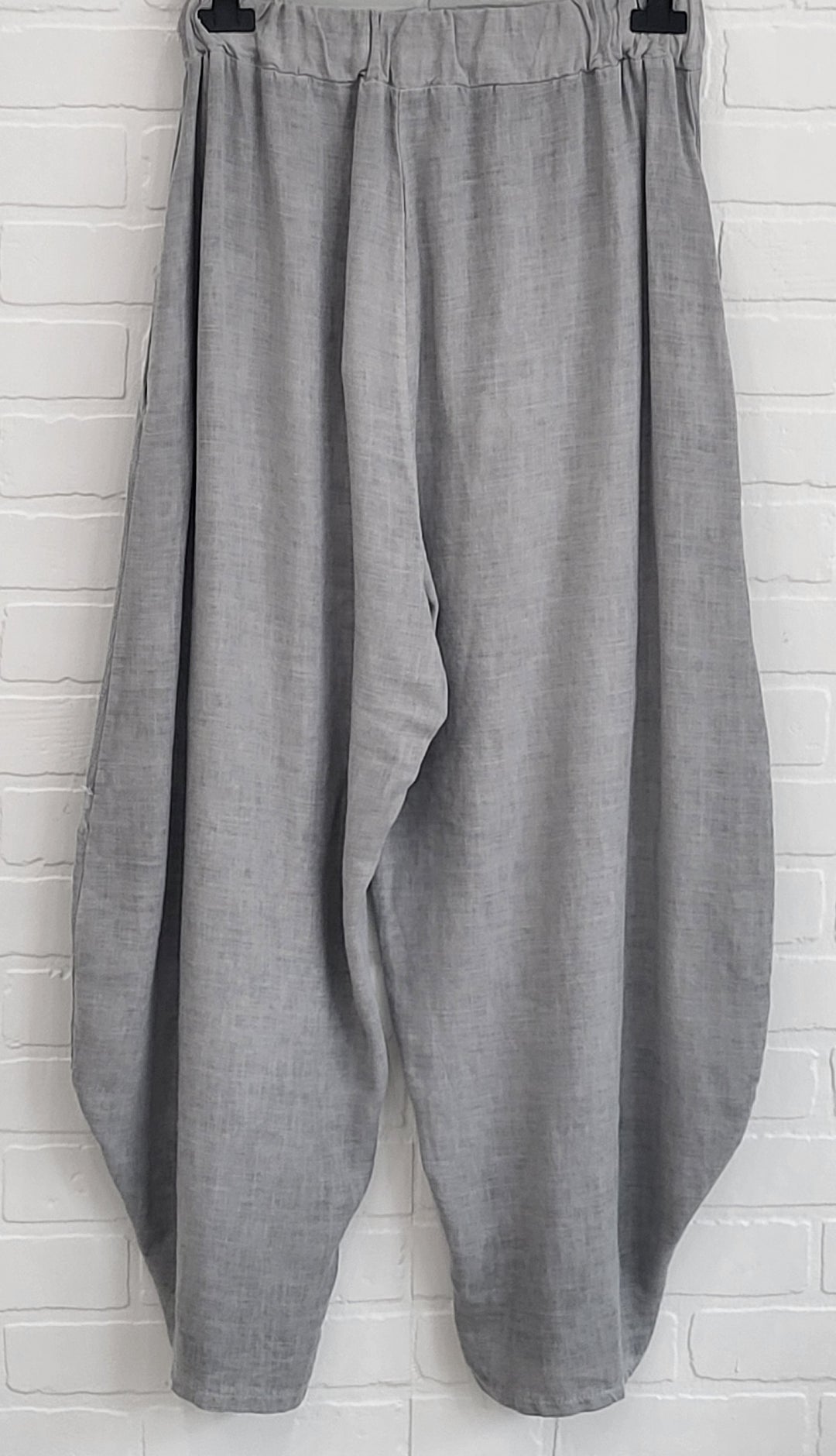 Linen Ruffle Set
