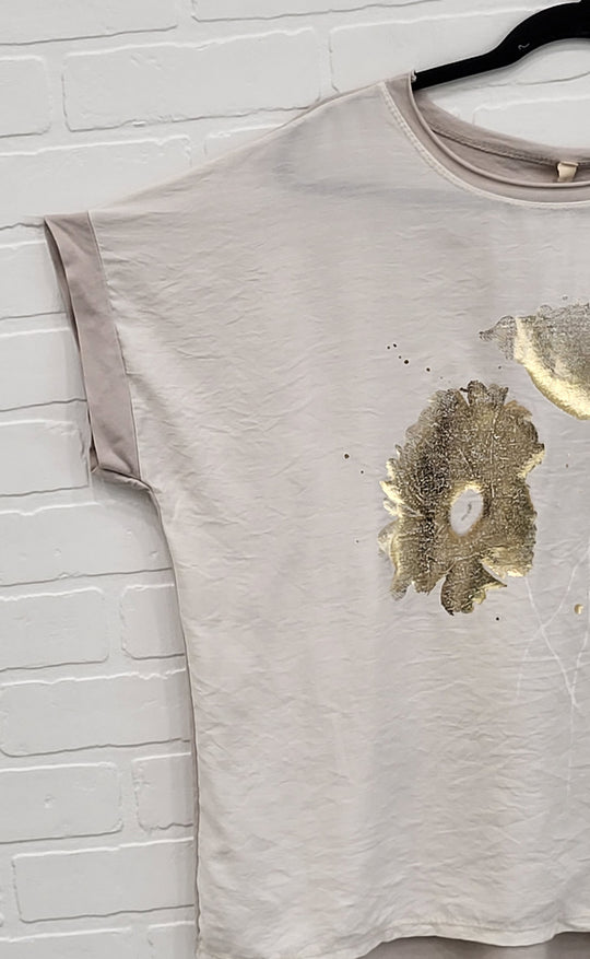 Metallic Gold Printed Flower 🌼 Tee
