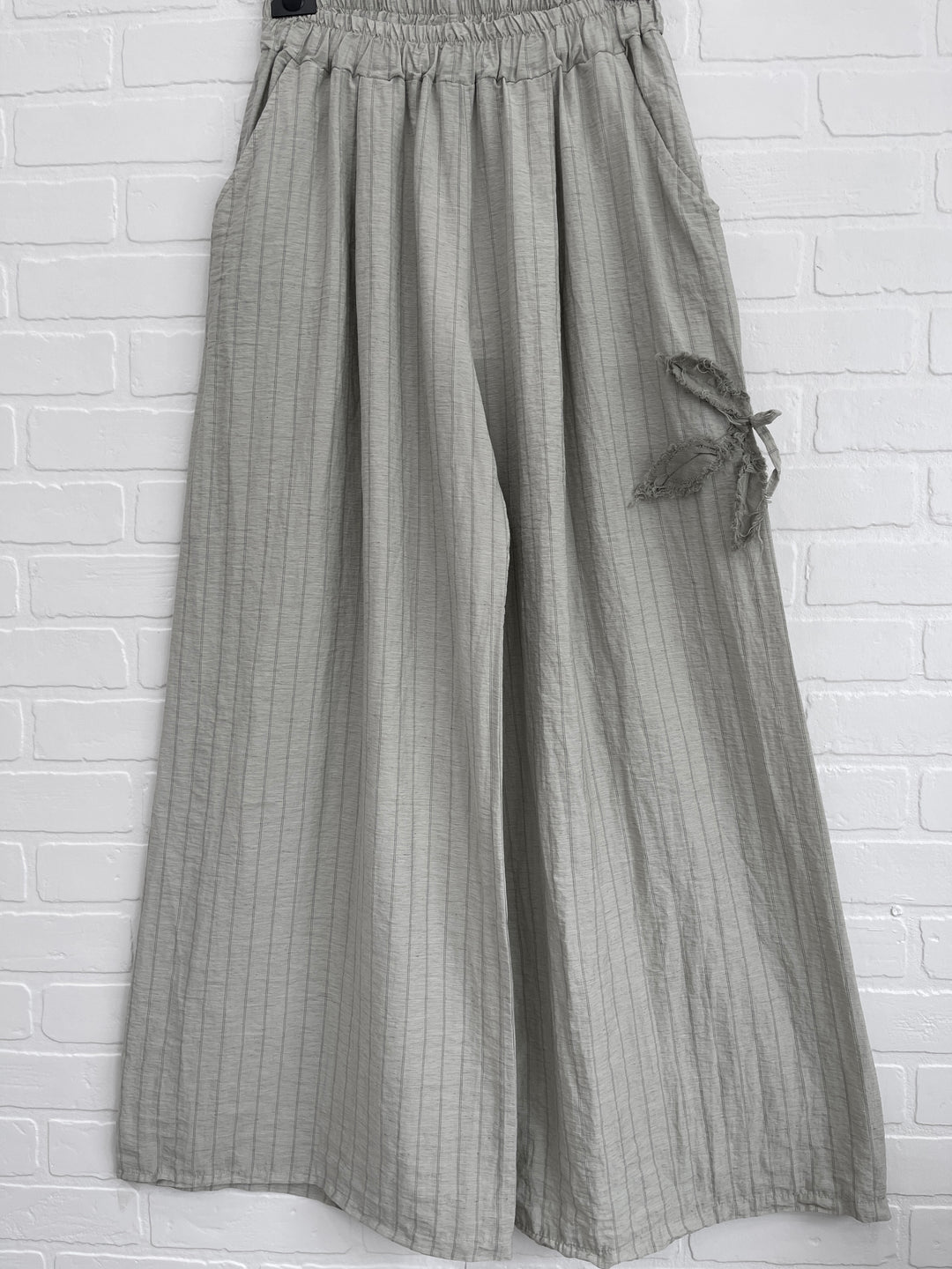 Aqua Limone Flower Detail Pants