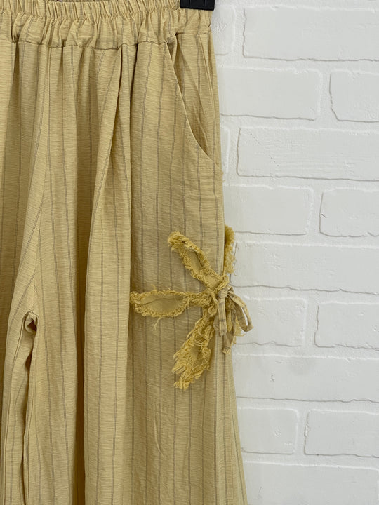 Aqua Limone Flower Detail Pants