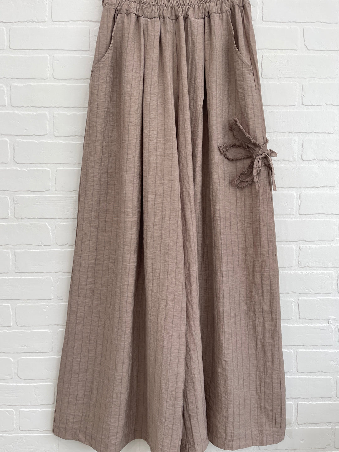 Aqua Limone Flower Detail Pants