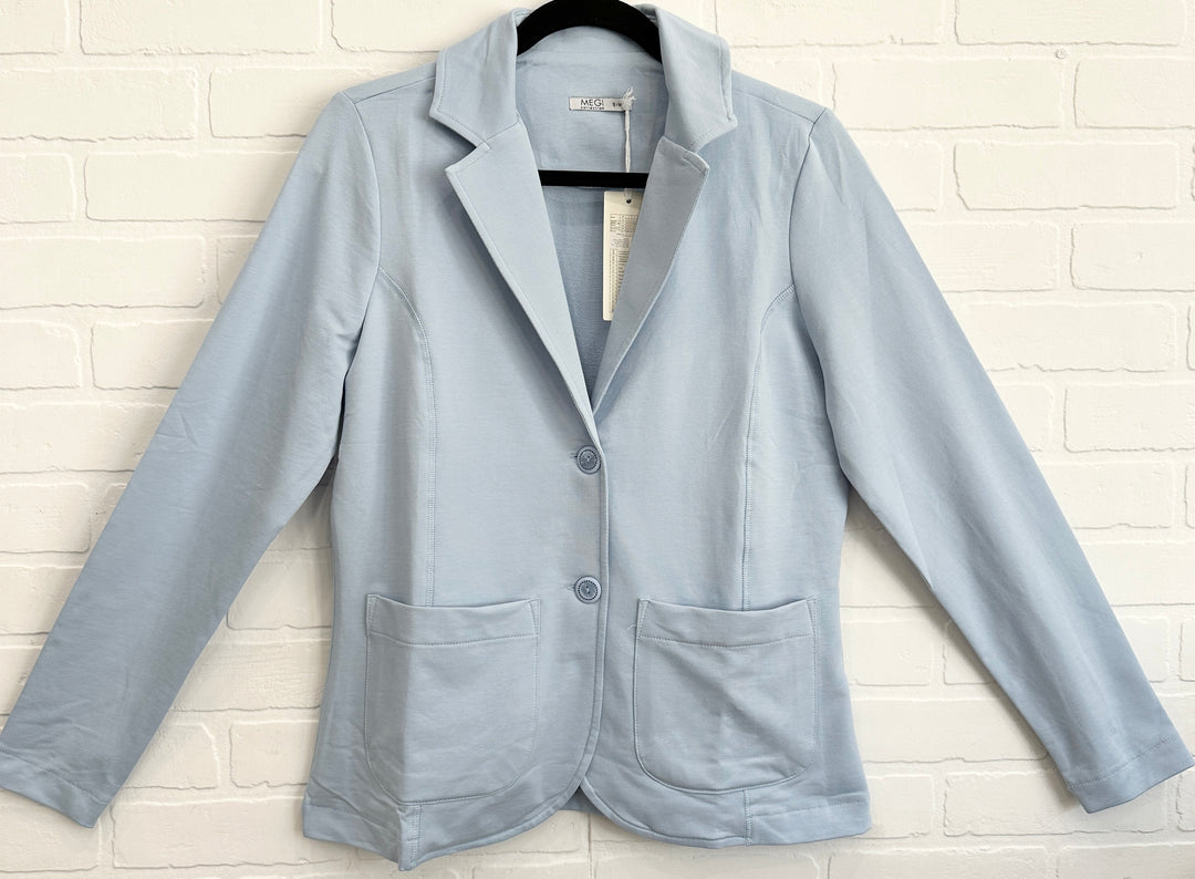 Megi Blazer
