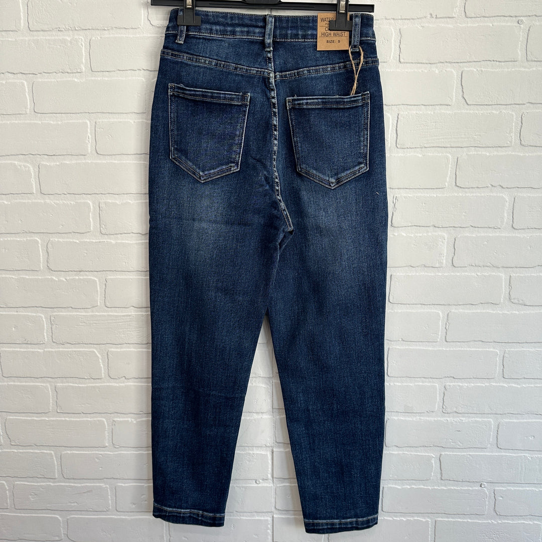 Carrot Jeans