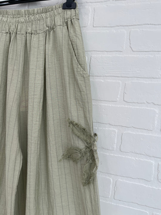 Aqua Limone Flower Detail Pants