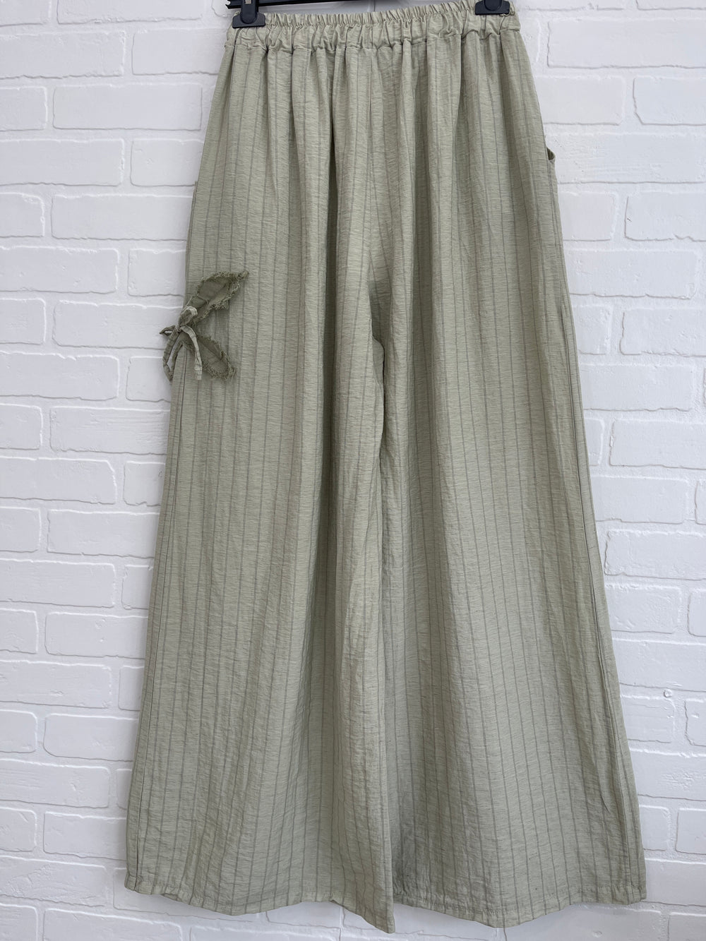 Aqua Limone Flower Detail Pants