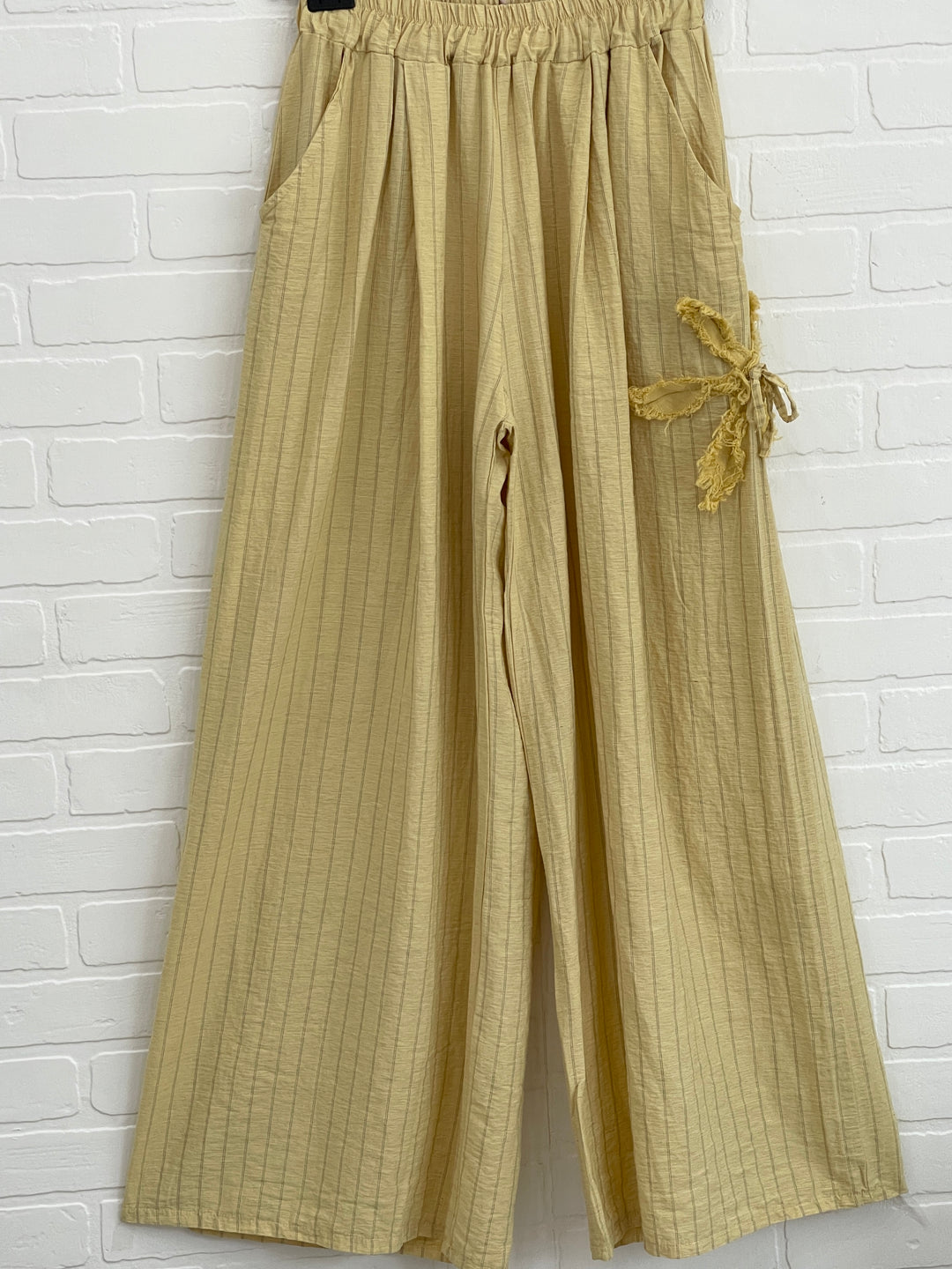 Aqua Limone Flower Detail Pants