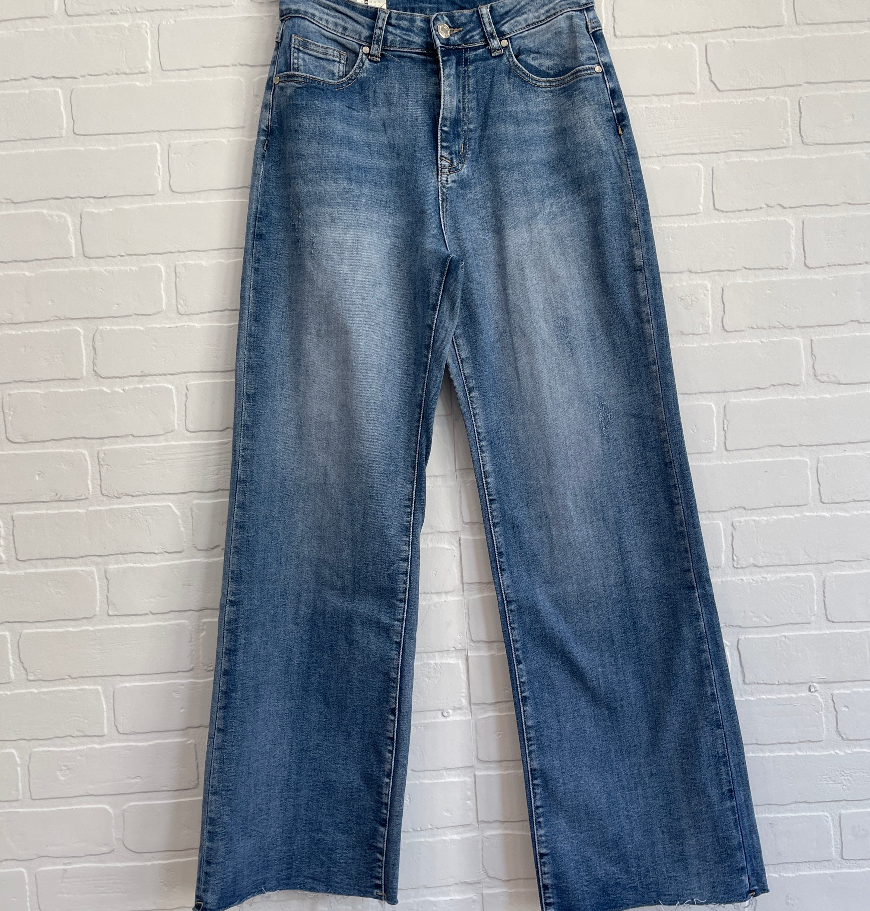 【SCENERITY】Cat Wash Wide Jeans SCENERITY】Cats Black Wide Jeans
