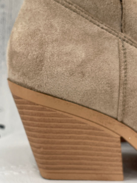Mushroom cowboy boots