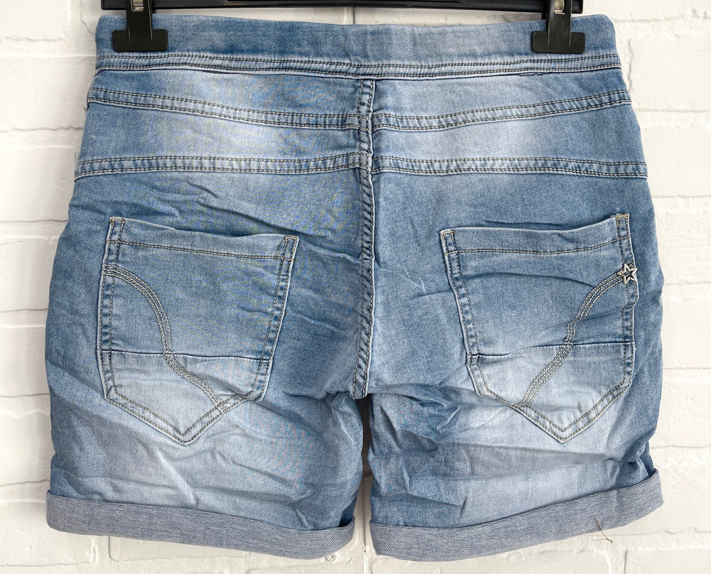 Place De Jour Shorts
