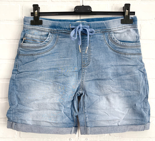 Place De Jour Shorts