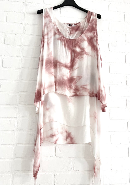 Red wine tie dye