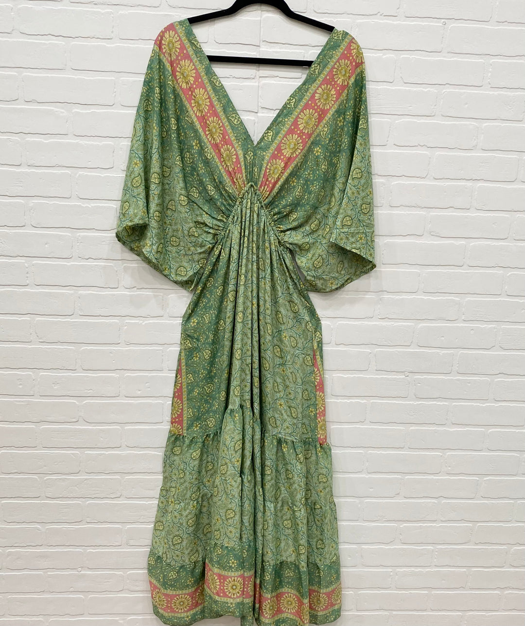 Robe Akira