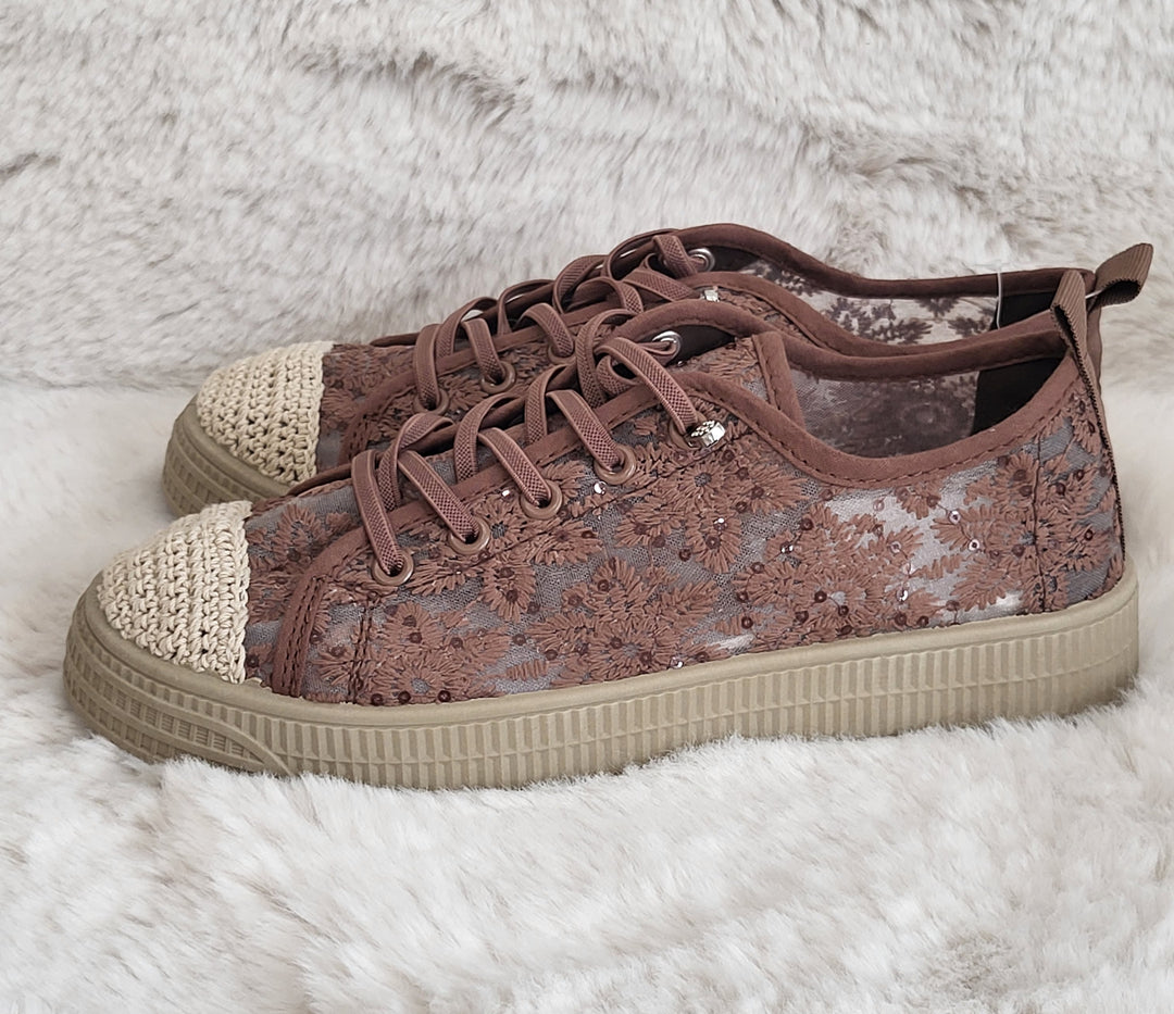 Embroidered Lace up Sneakers