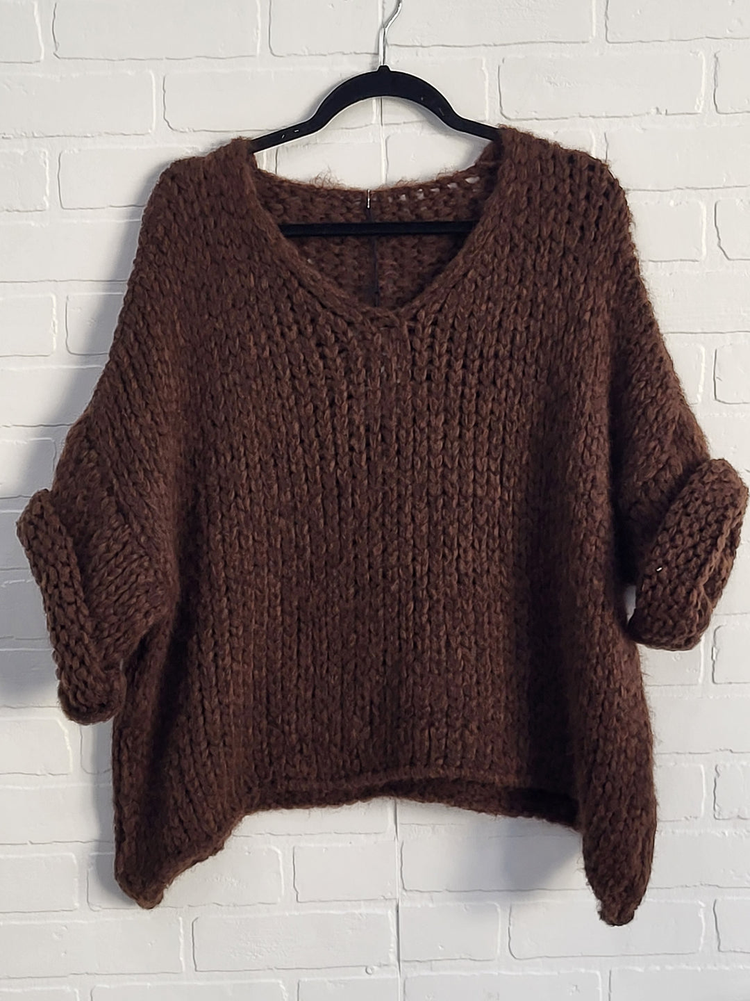 Yimmi Cozy V-neck sweater