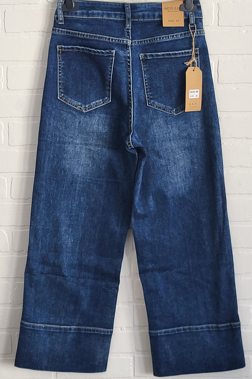 Water Denim  Cropped Jeans