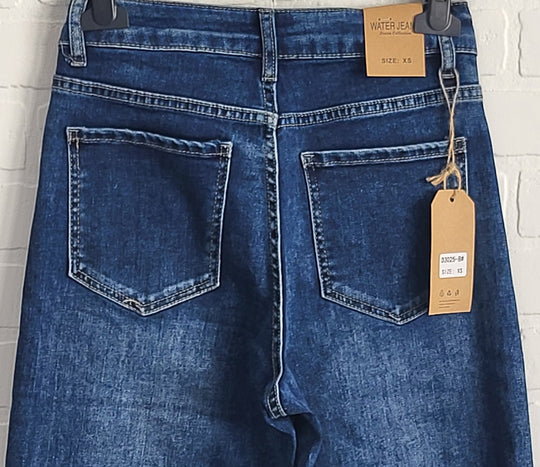 Water Denim  Cropped Jeans