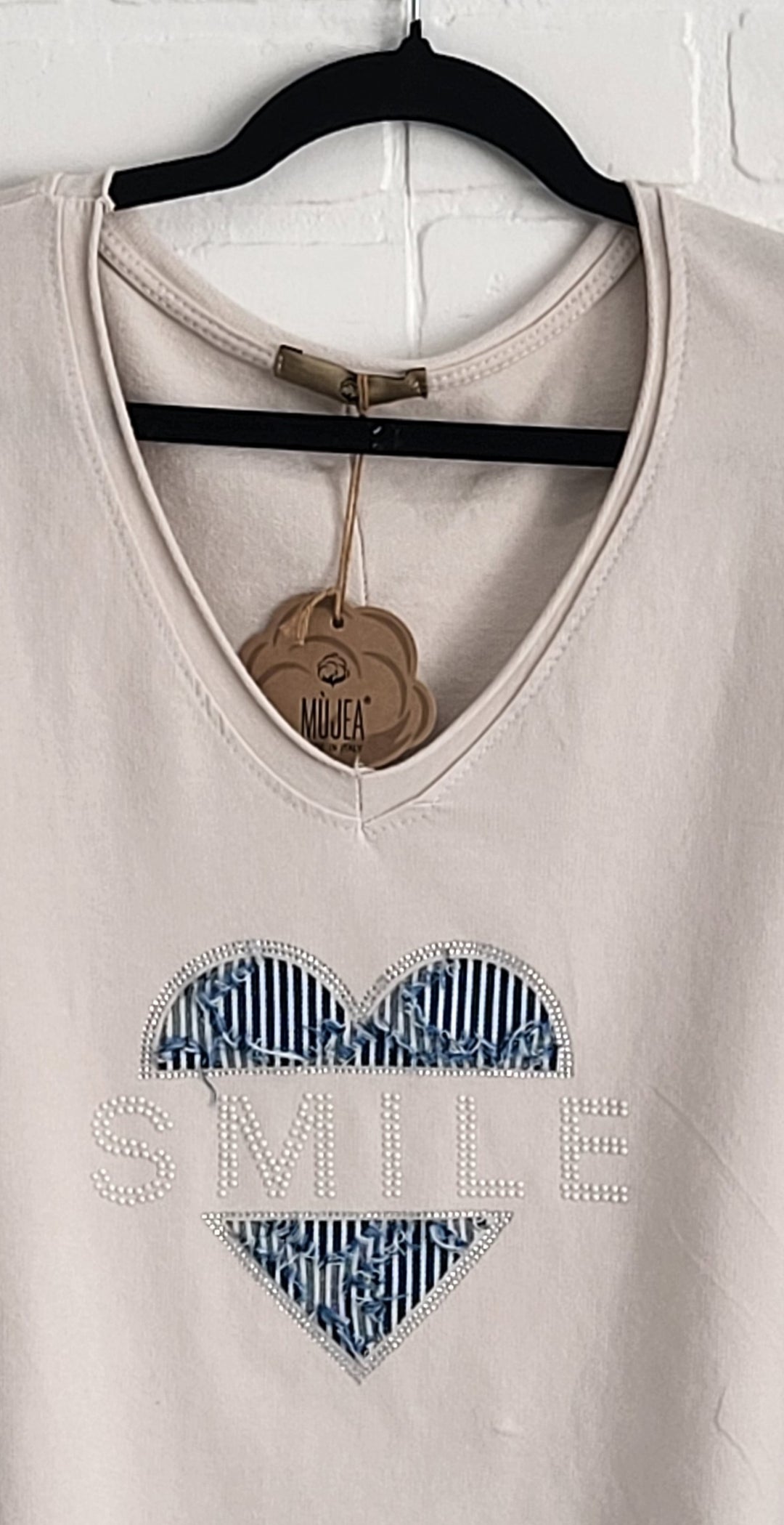 Mujea Smile Tee