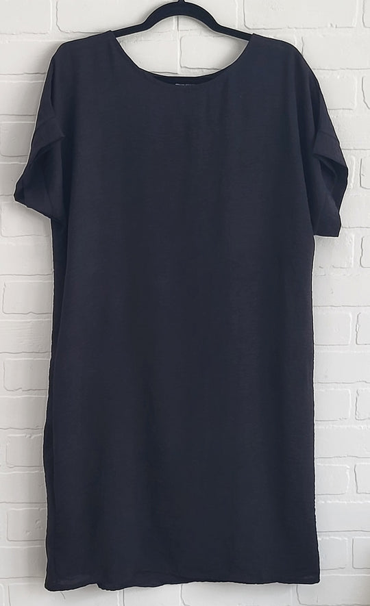 Simple Beauty Black Dress