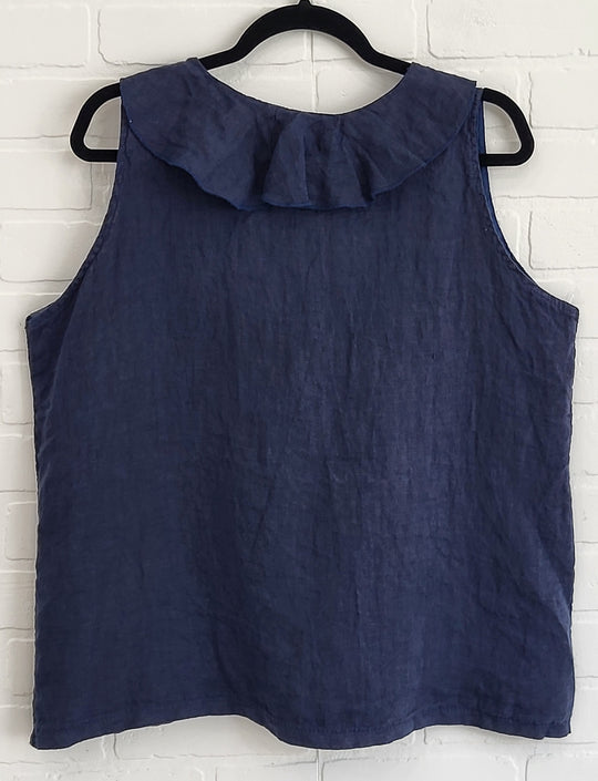 Slevless Ruffle Top