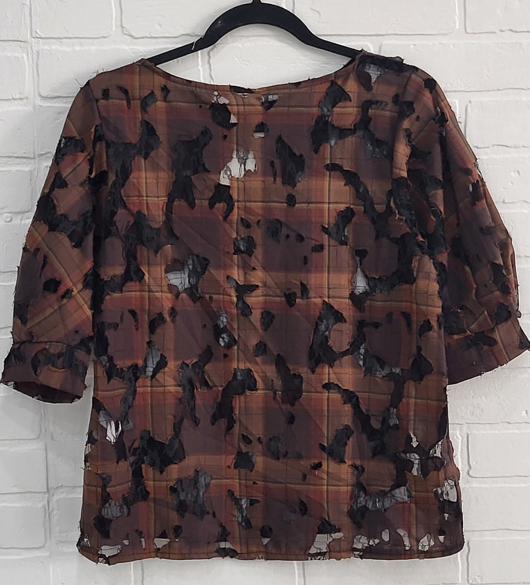 3D Laser-Cut Plaid Illusion Top