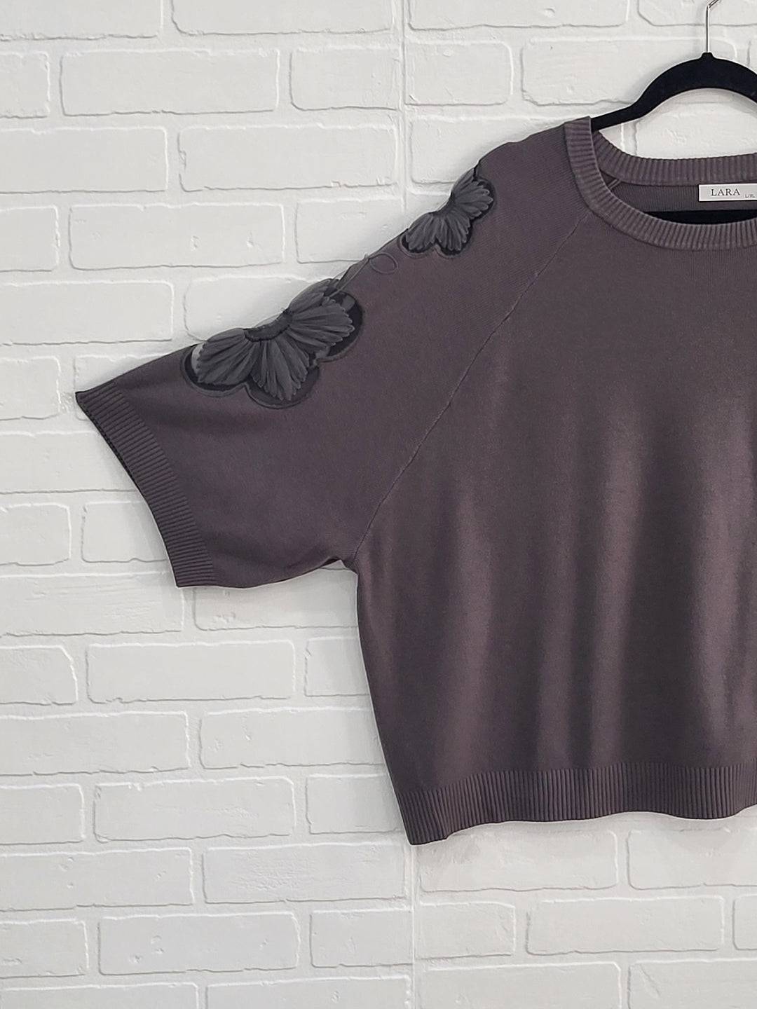 Daisy Sleeve Knit Top