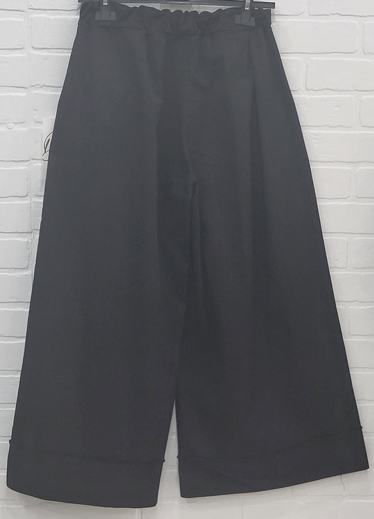 Wide Leg Croped Trousers