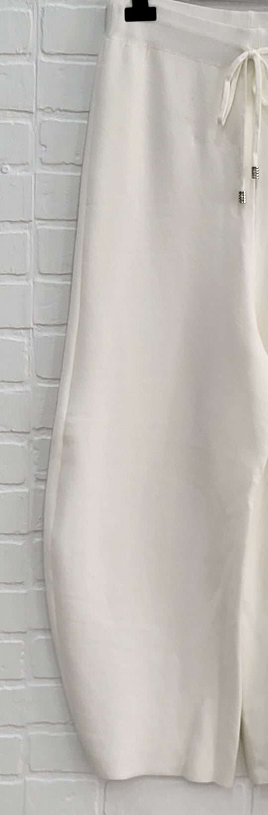 LaraKnit Set with Sequence Vest