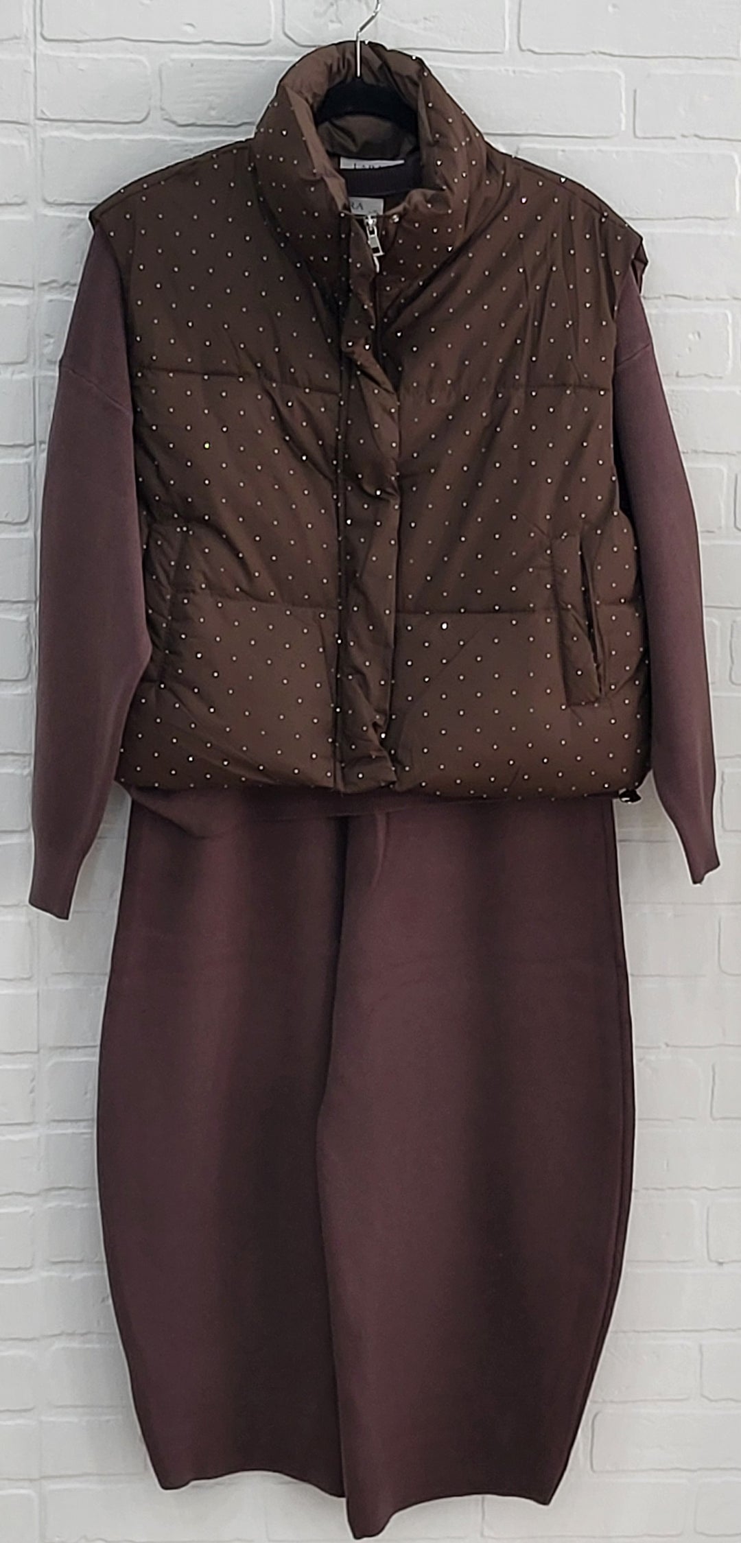 LaraKnit Set with Sequence Vest