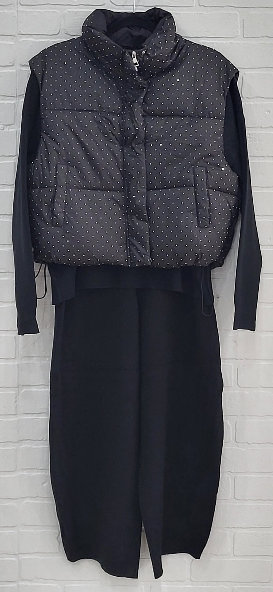 LaraKnit Set with Sequence Vest