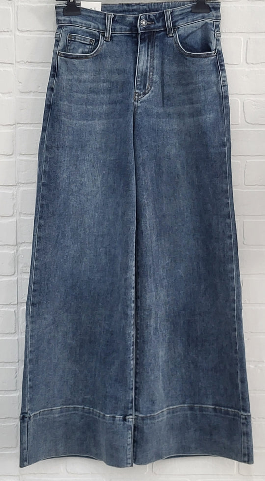 Jack Berry Wide Leg Jeans