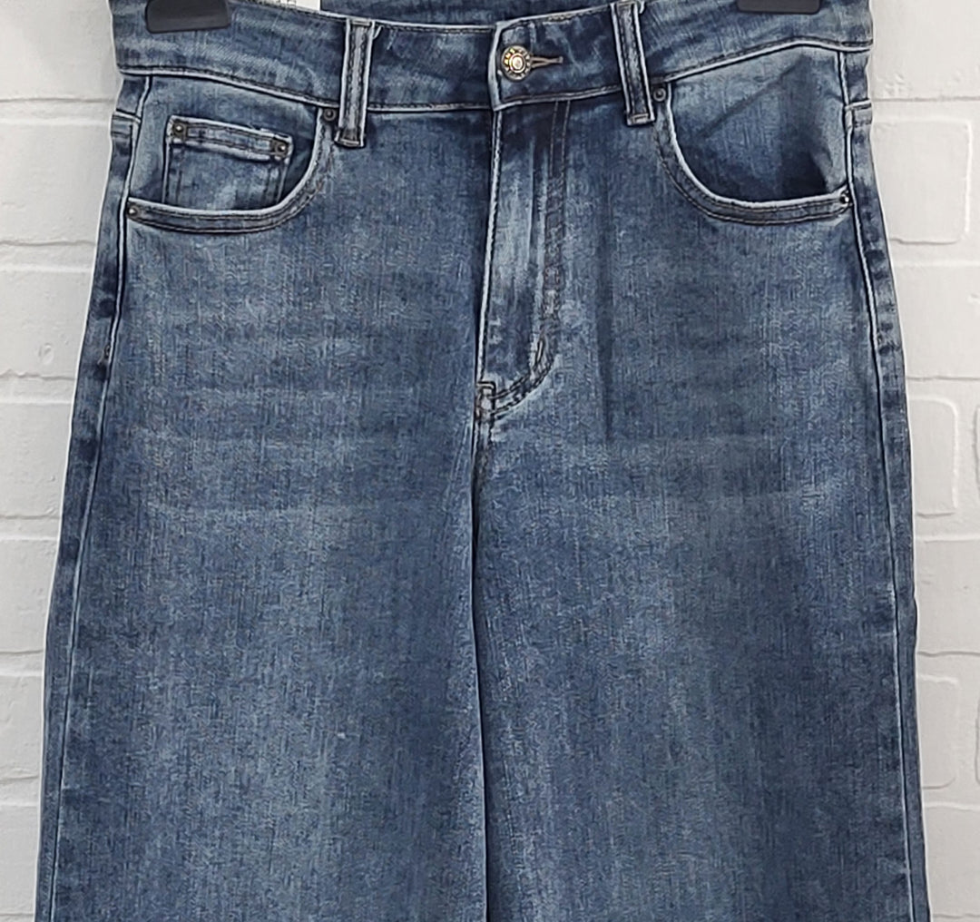 Jack Berry Wide Leg Jeans