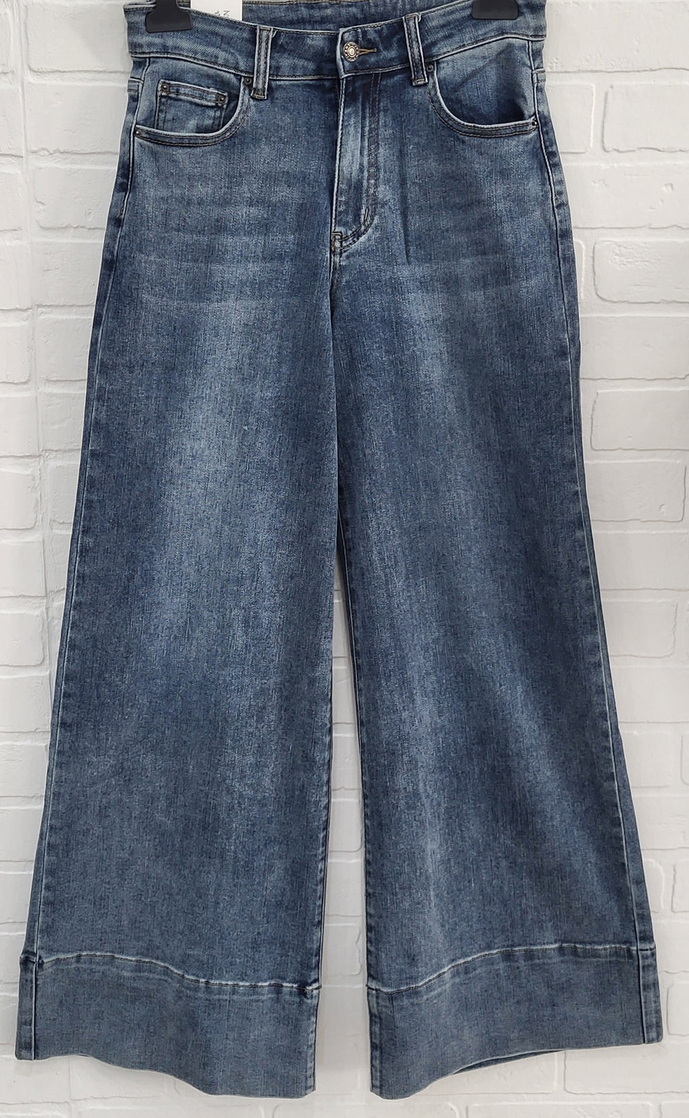 Jack Berry Wide Leg Jeans