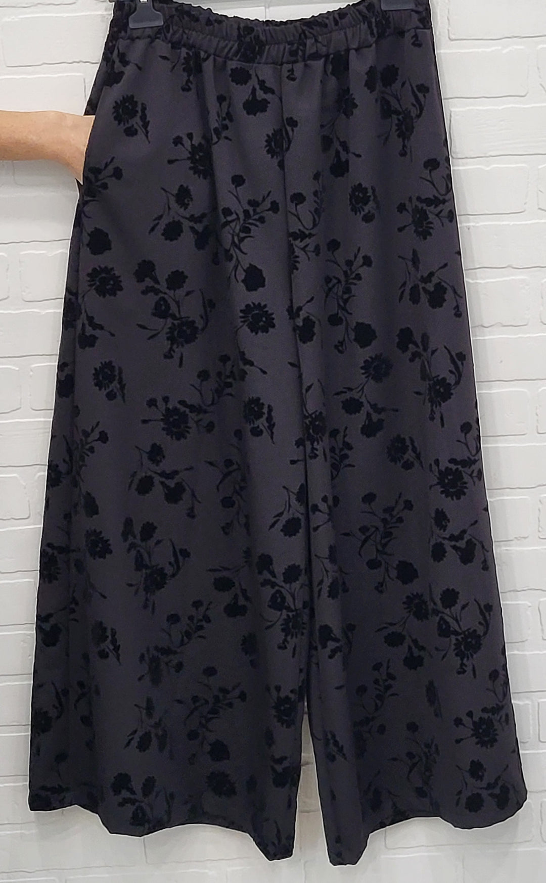 Wide Leg Trousers with  Floral Velvet