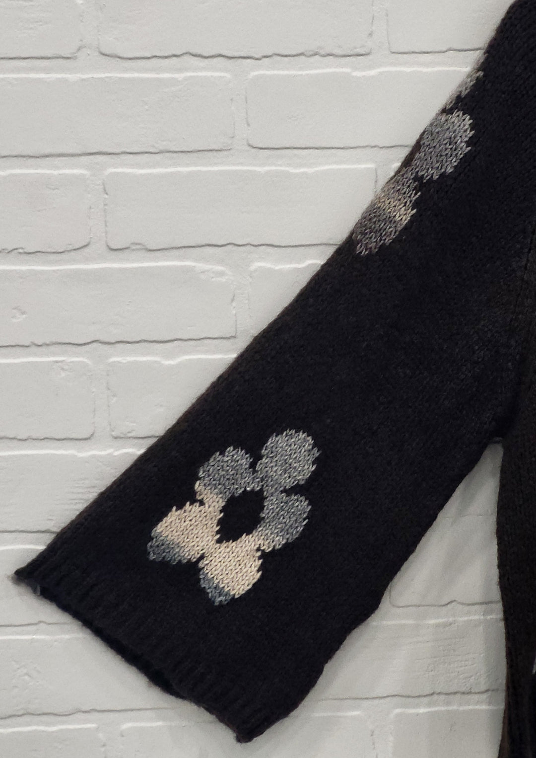 Chic Floral Knit Sweater (New colours just arrived )