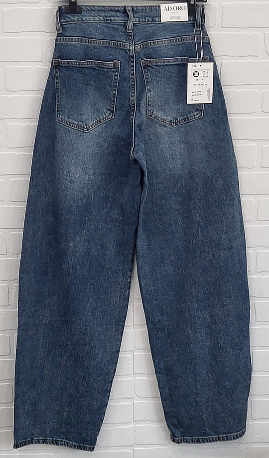Adoro Barrel Jeans