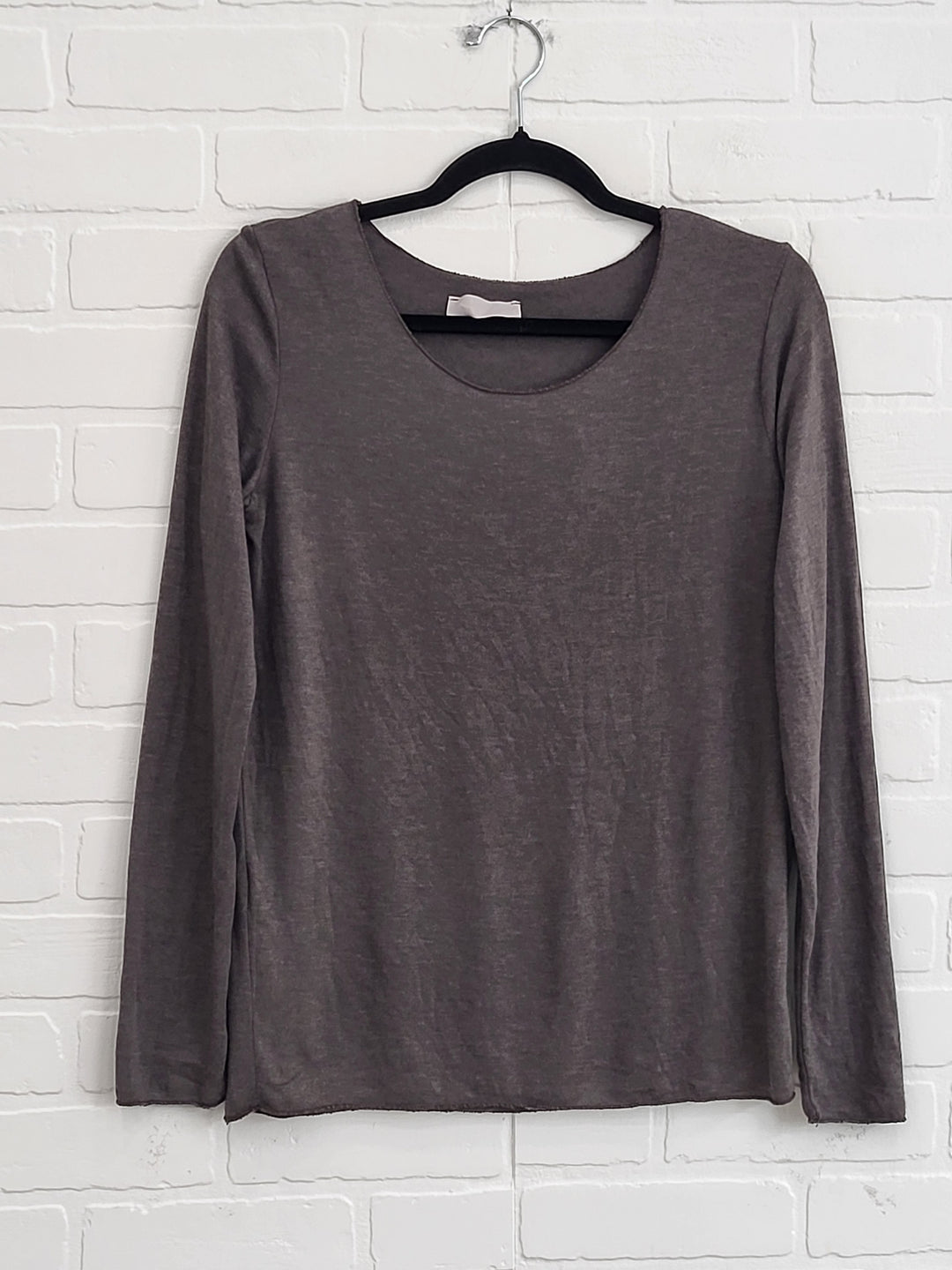 Ava Pullover Round Neckline
