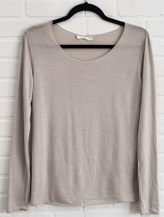 Ava Pullover Round Neckline