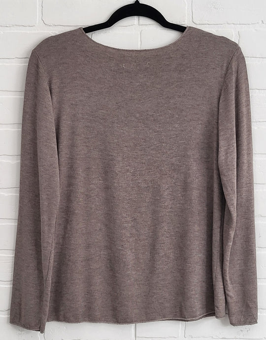 Ava Pullover Round Neckline