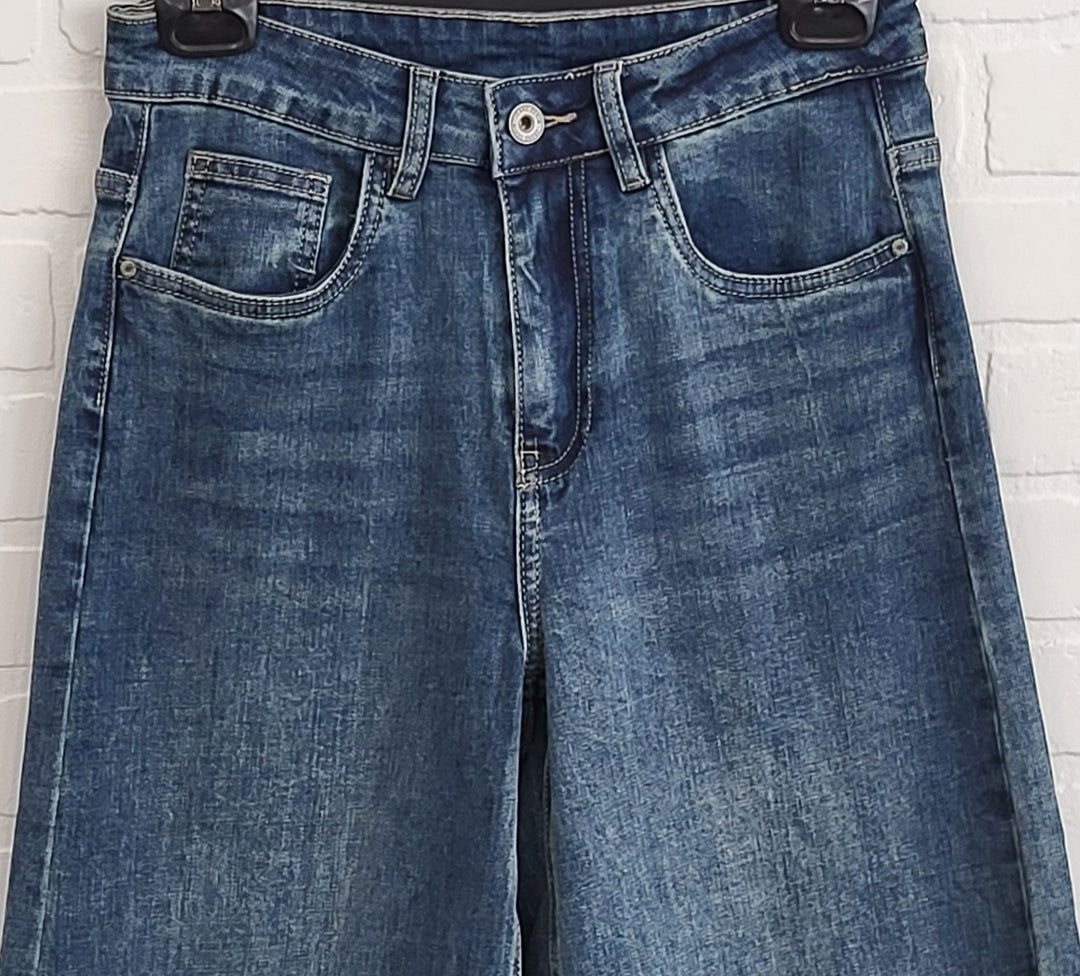 3-D Wide Leg Denim Jeans