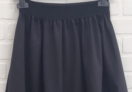 Elegance in Tulip Skirt