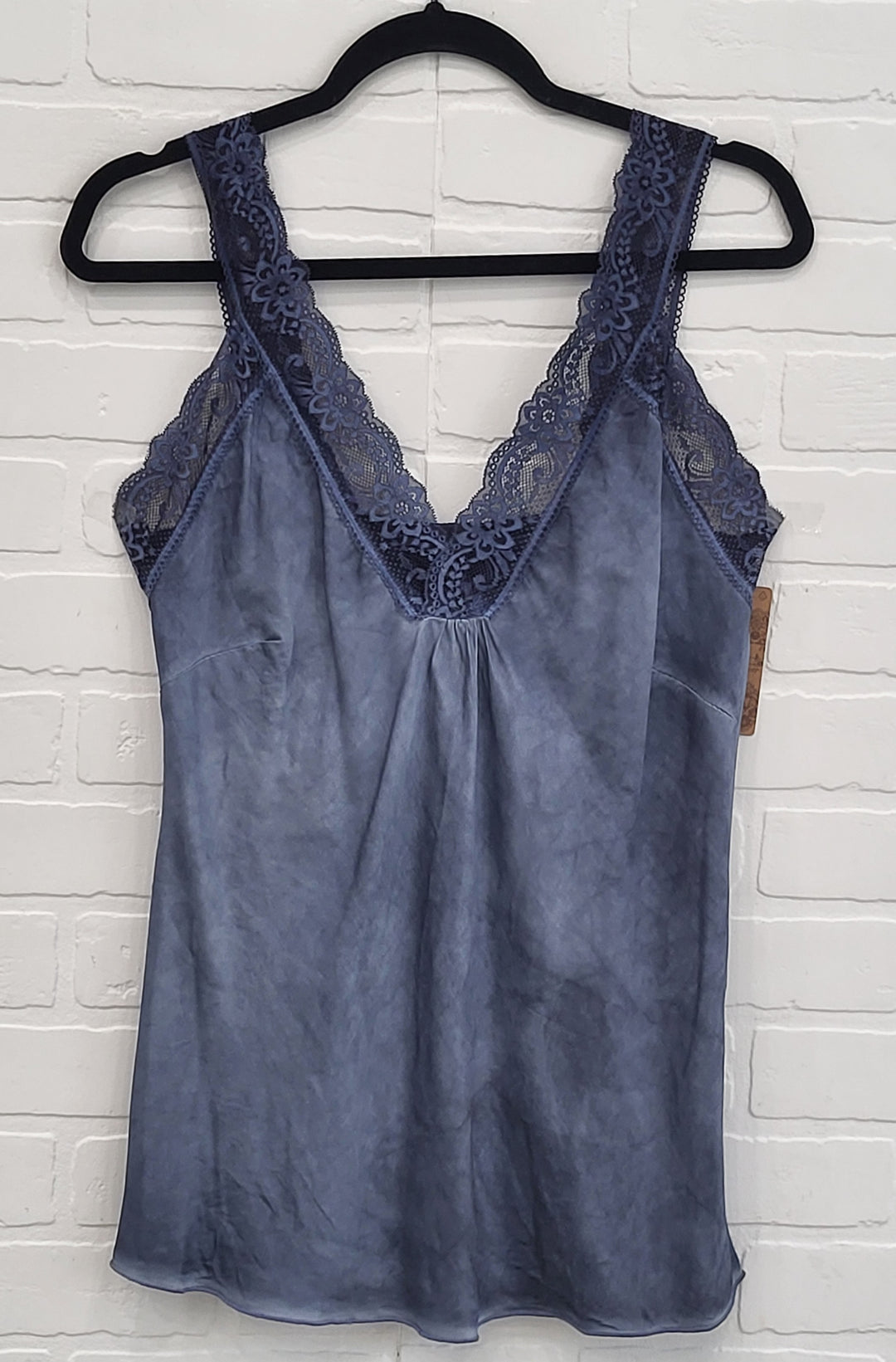 Sleevless Satin Top