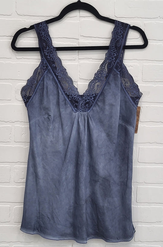 Sleevless Satin Top