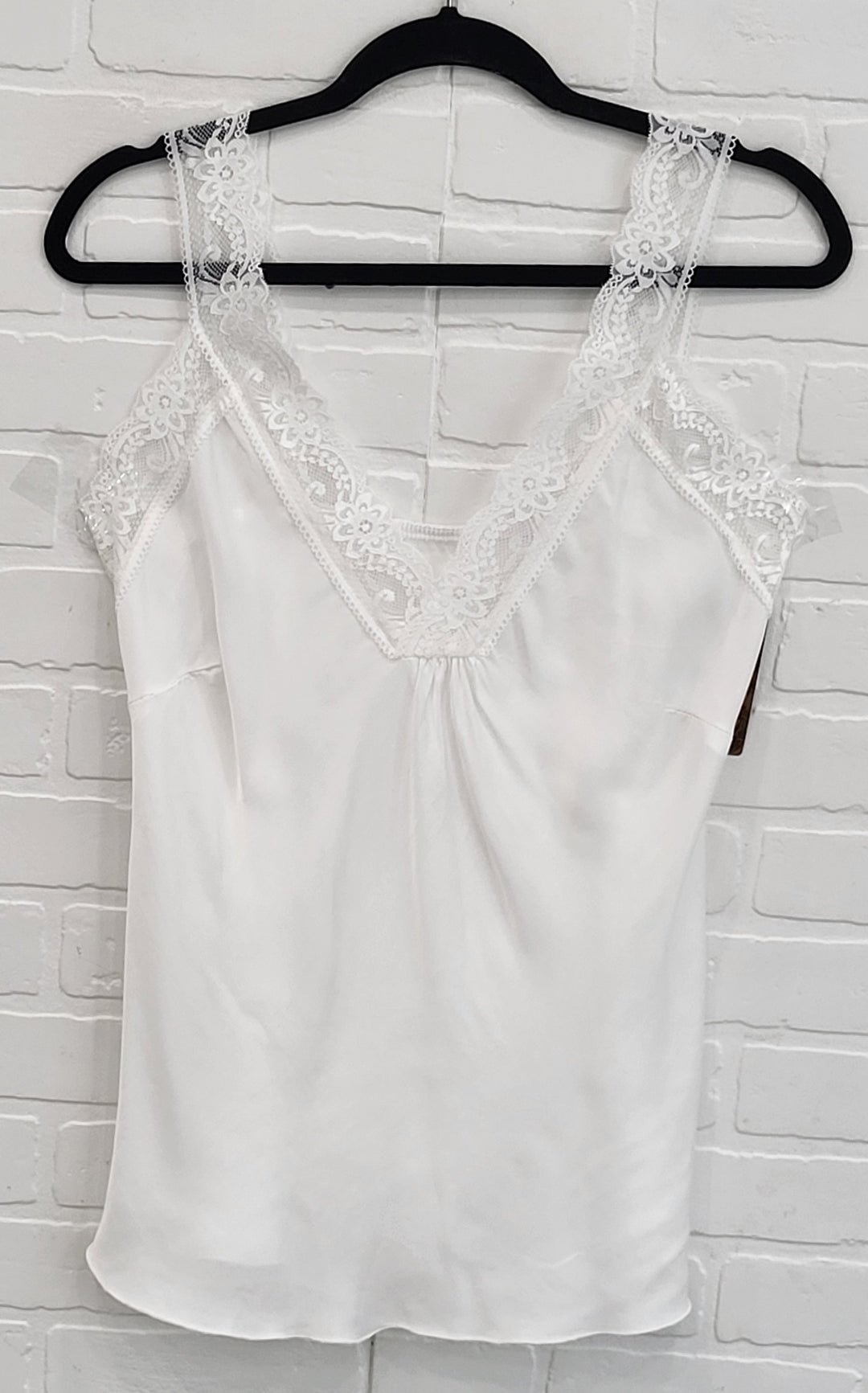 Sleevless Satin Top