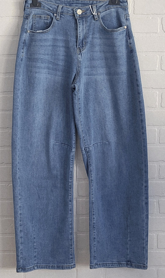 Naiif Barrel Jeans