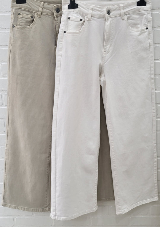 3D Cropped Straight Leg Jeans