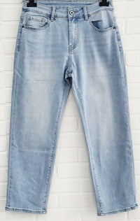 3D Straight Leg Jeans